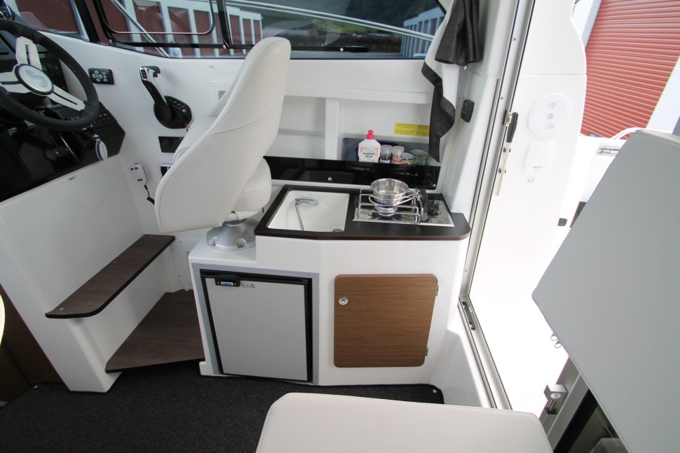 Antares 10 Galley