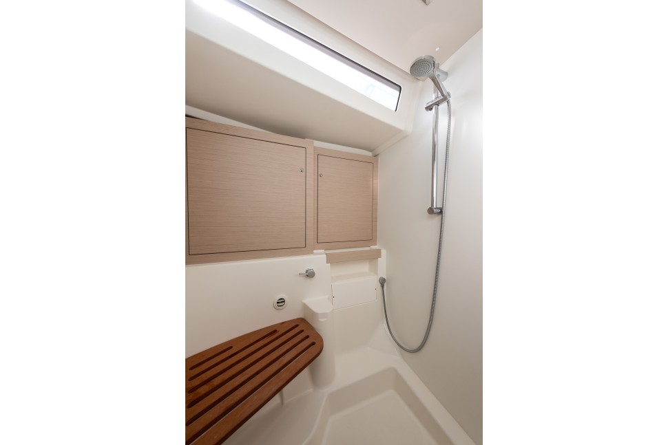 Beneteau Oceanis 51.1 19