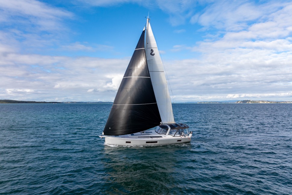 Beneteau Oceanis 51.1 9