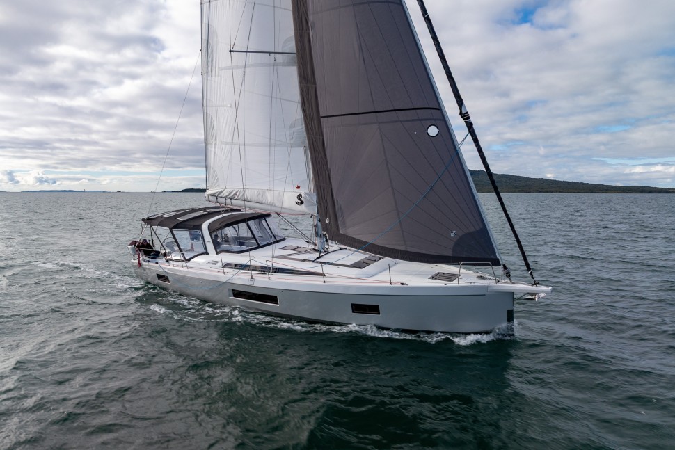 Beneteau Oceanis 52.1 11