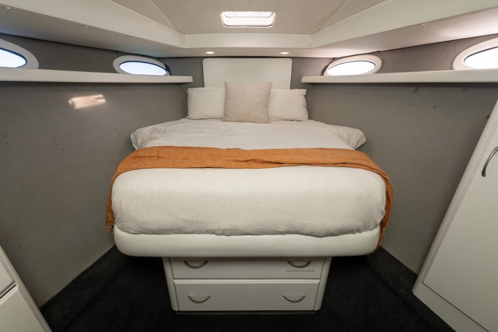 Don Webb 17.5m Richochet 16 Master Cabin