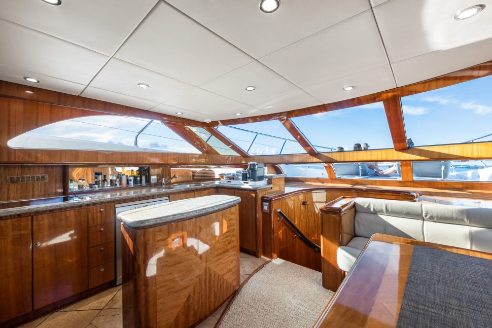 Dyna Laguna 77 Tawaki 10 galley
