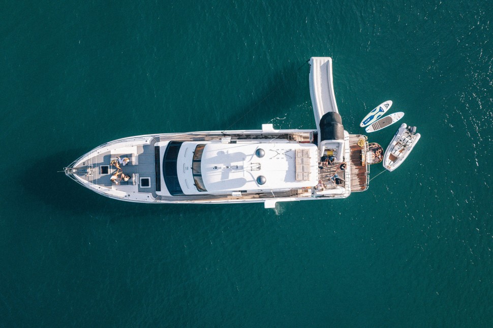 Dyna Laguna 77 Tawaki 2 exterior overview2