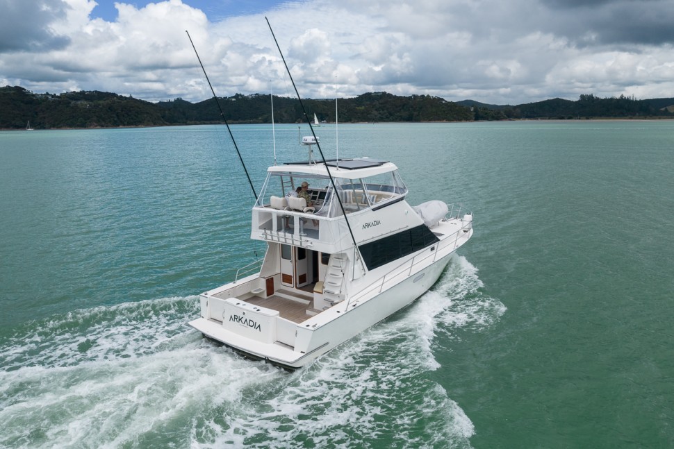 don senior arkadia 03 underway stern quarter