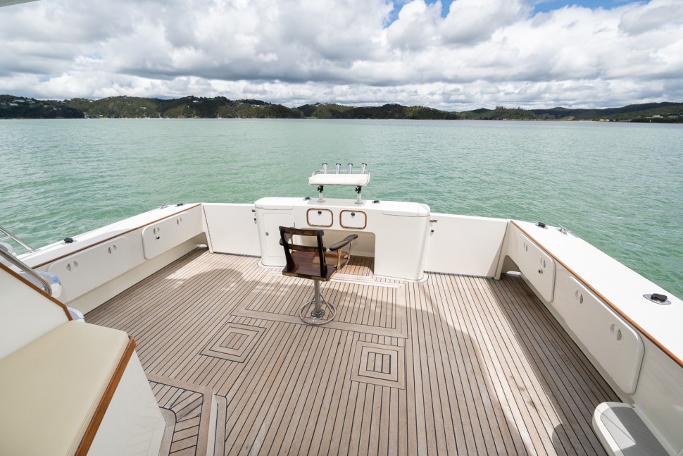 don senior arkadia 07 cockpit teak deck
