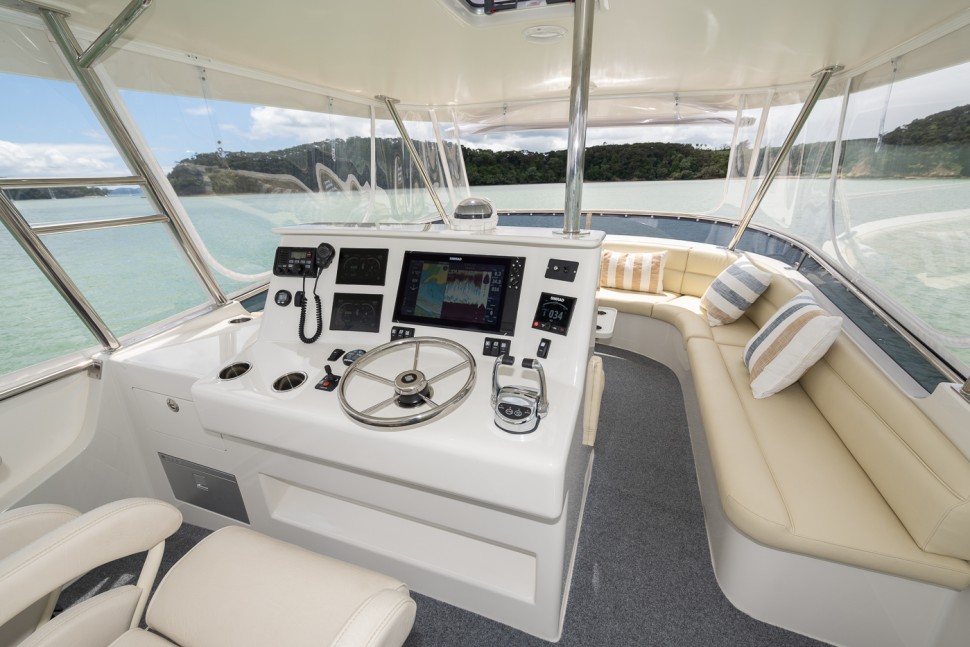 don senior arkadia 08 flybridge helm