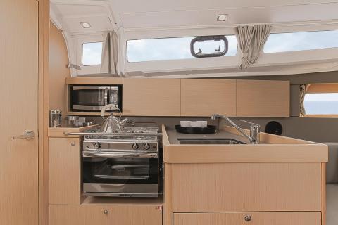 L Shaped Galley 3