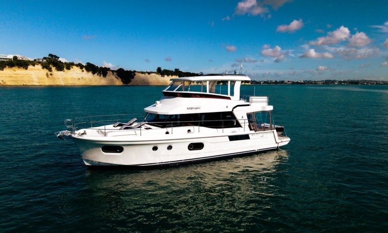 2 Beneteau Swift Trawler 47 Mahaki