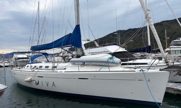 Beneteau First 47.7 Exterior