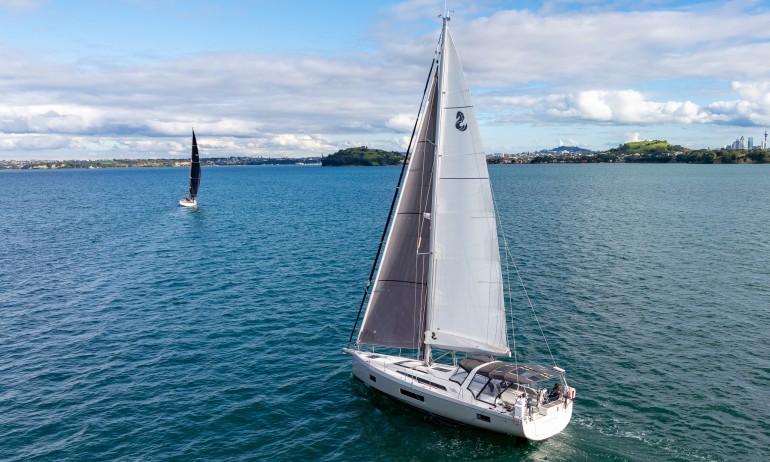Beneteau Oceanis 51.1 7