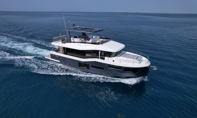 Beneteau Grand Trawler 63