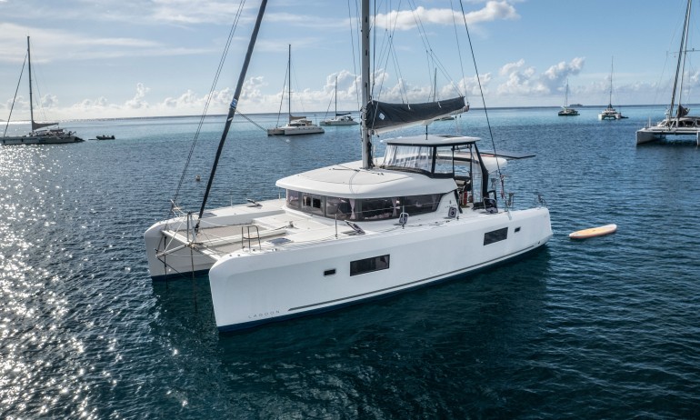 LAGOON 42 OWNER 3 CABINS 25