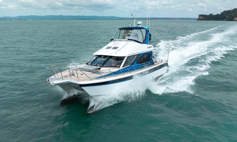 TrentCustomPowercat 35