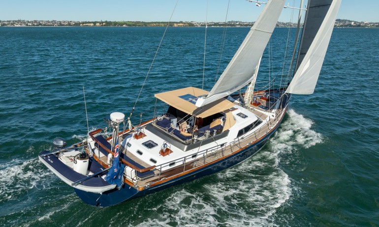 Warwick 65 Sea Toy 1