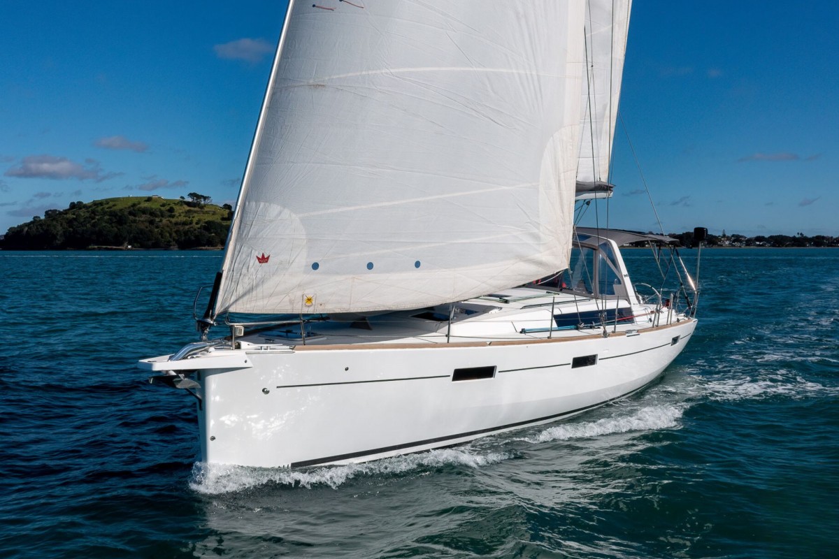 Beneteau Oceanis 45 23