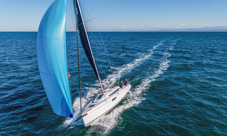 FIRST 30 IMAGE EXTERIOR RUNNING 6