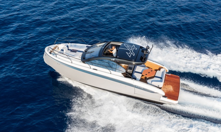 GRAN TURISMO 40 ALPINE IMAGE EXTERIOR 1