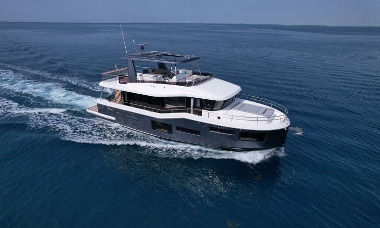 Grand Trawler 63 29
