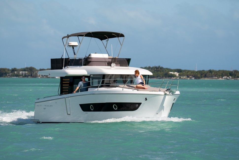 02 swift trawler 37 flybridge underway cruising with guests