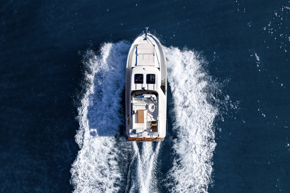 07 swift trawler 37 flybridge birdseye view