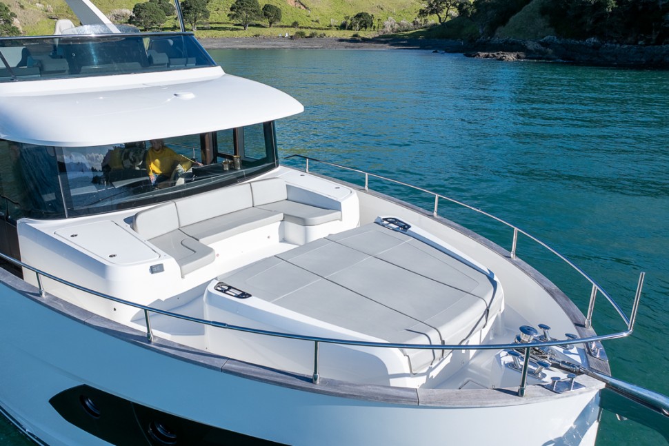 10. EXT Bow Absolute Navetta 58 45