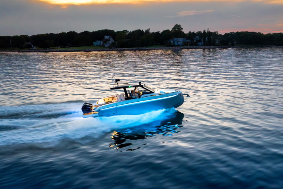 12 beneteau gran turismo 35 alpine running shot sunset coastline