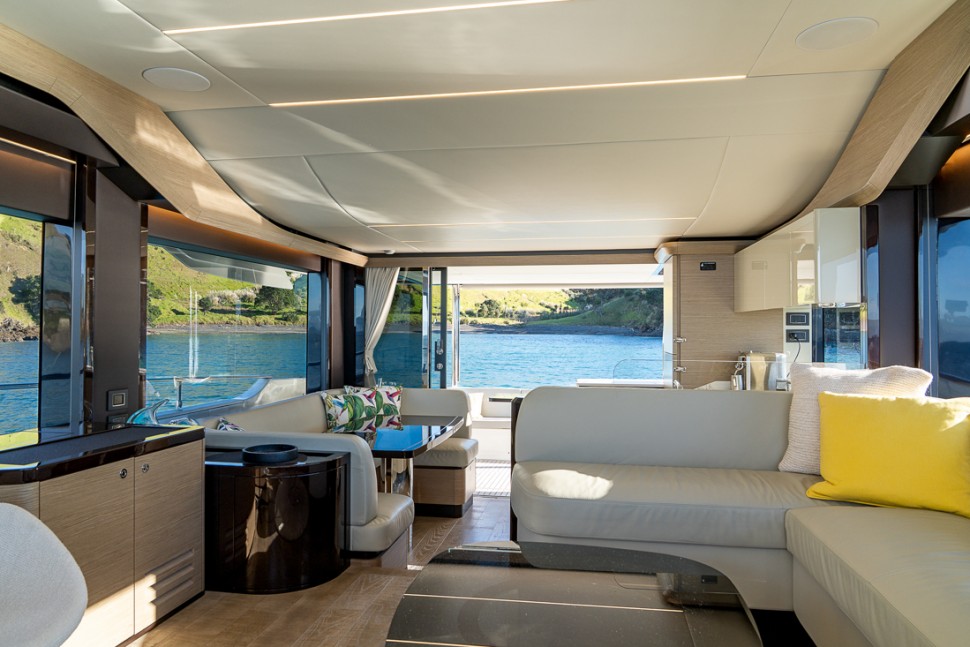 14. INT Mid Absolute Navetta 58 13