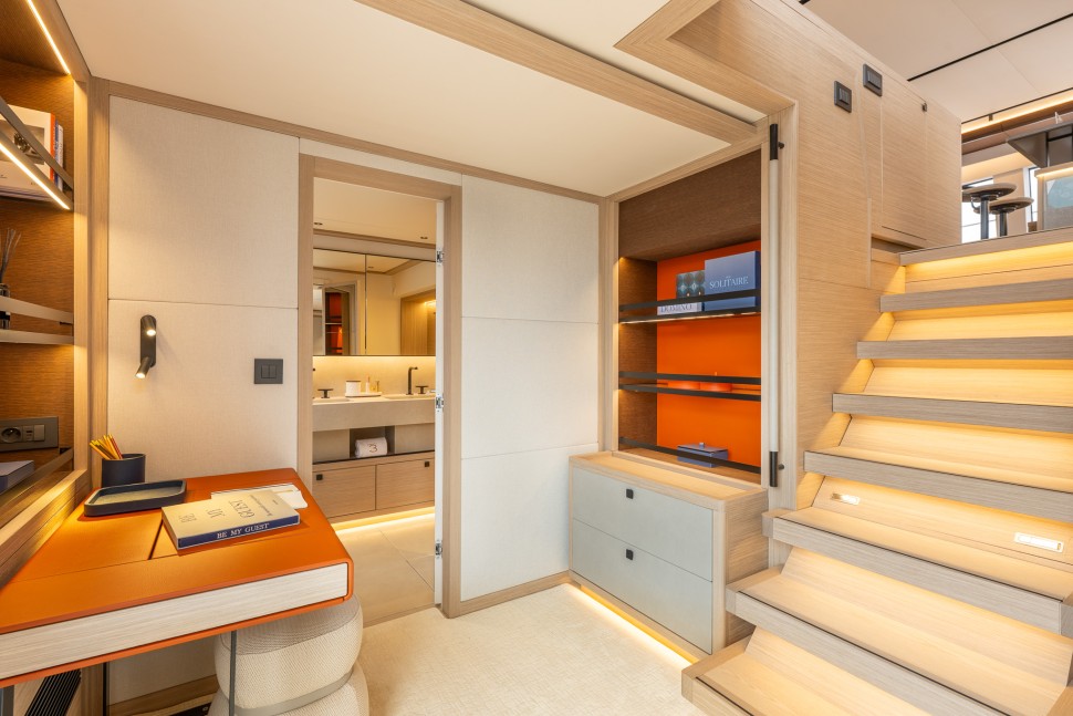 15 lagoon eighty3 catamaran cabin desk nook