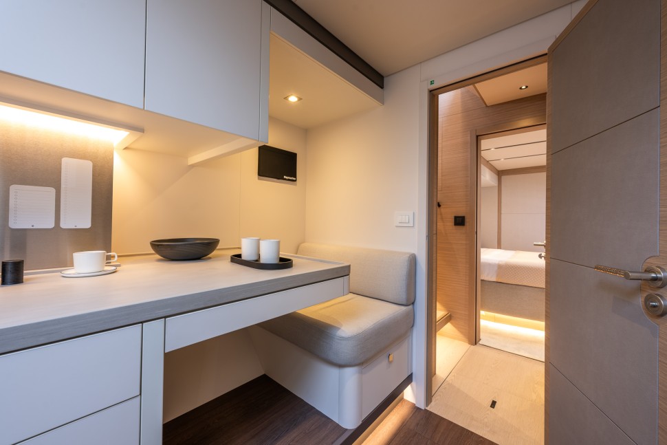 17 lagoon eighty3 catamaran crew cabin nook