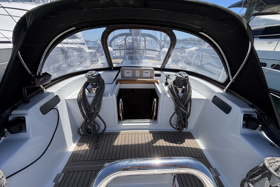 8 Clarke 72 Vodou Ho Helm 