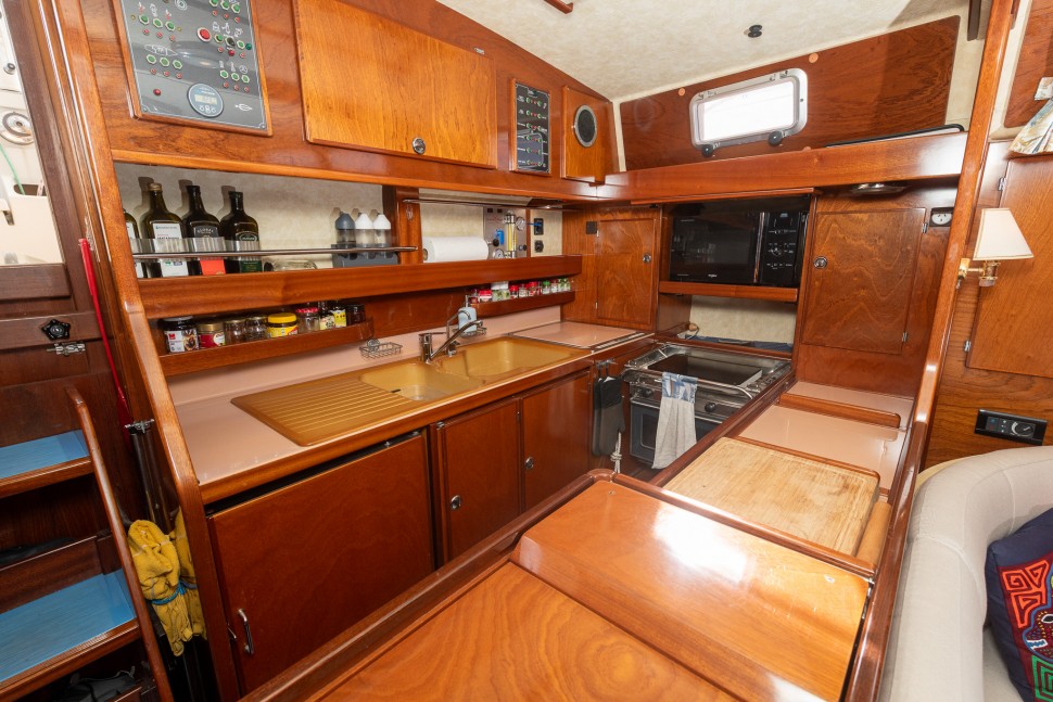 Amel Super Maramu 2000 SeaBean 140