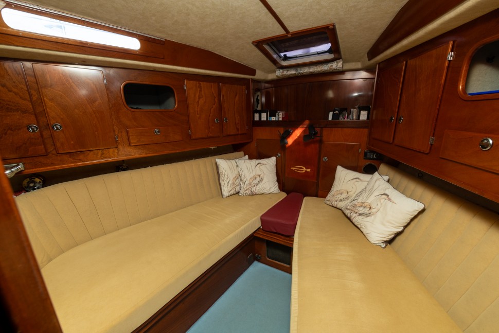 Amel Super Maramu 2000 SeaBean 180