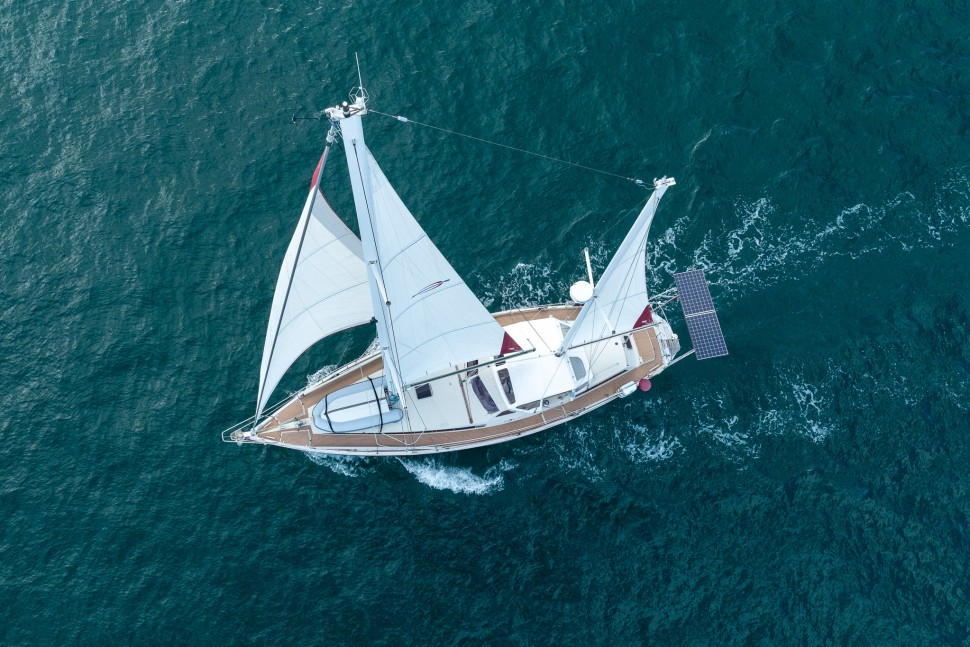 Amel Super Maramu 2000 SeaBean 9