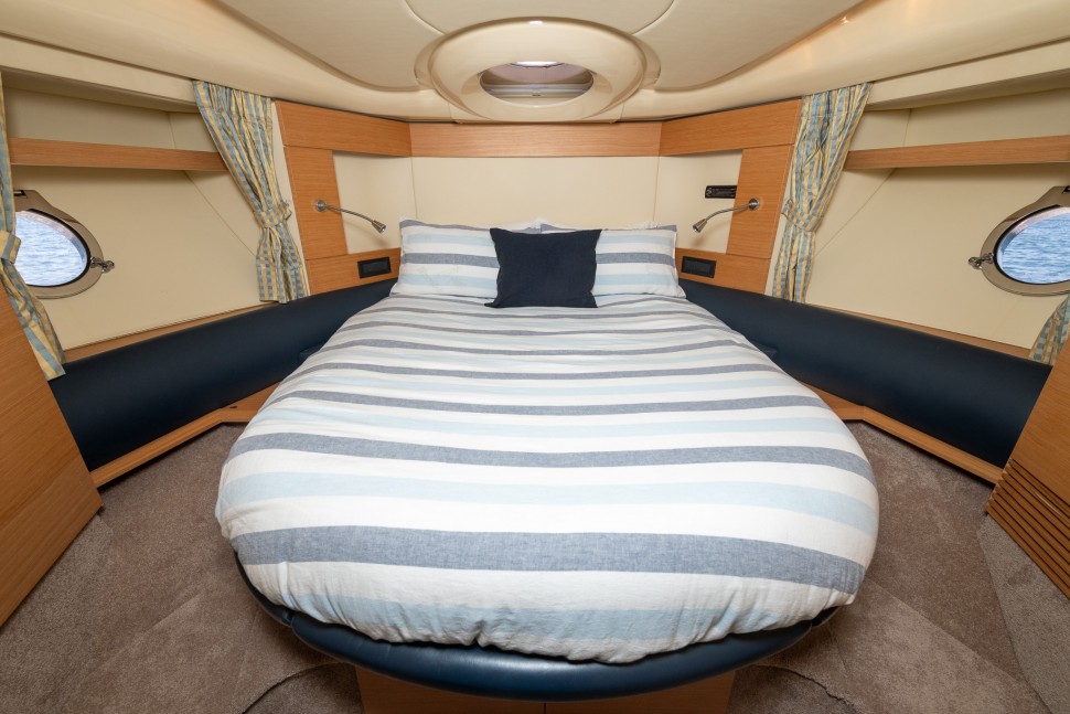 Azimut 43 Flybridge 17