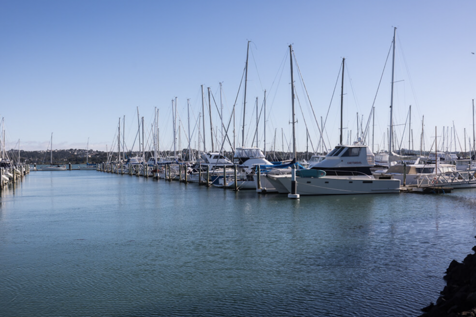 Bayswater Marina G18 1