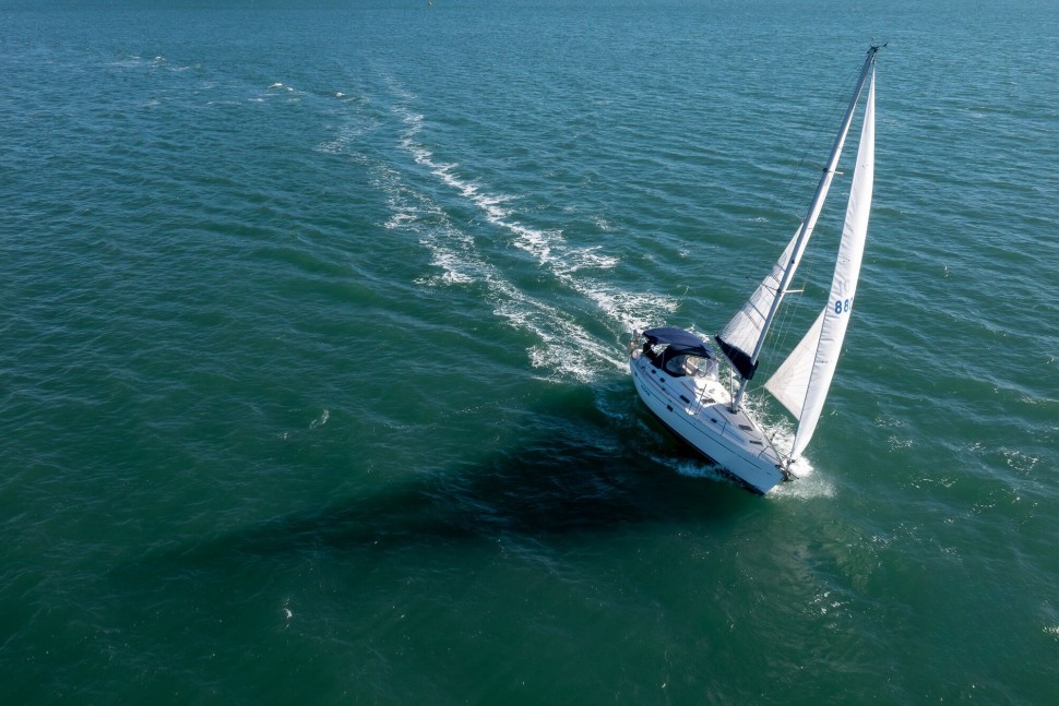 Beneteau 38 5