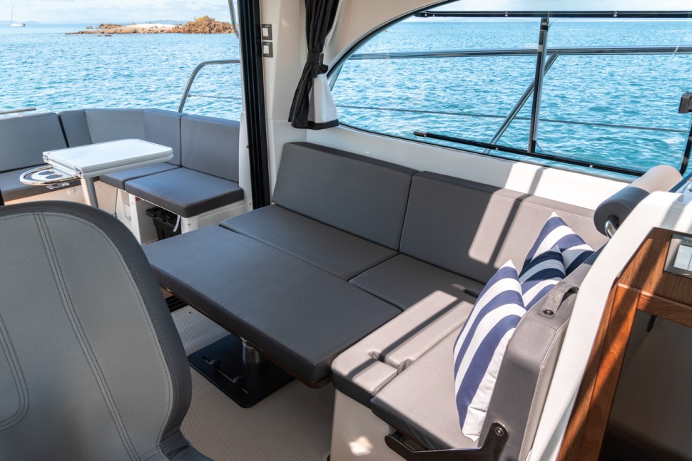 Beneteau Antares 11 11