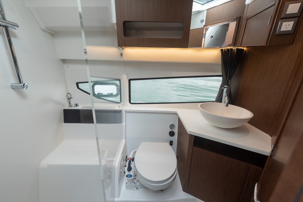 Beneteau Antares 11 18