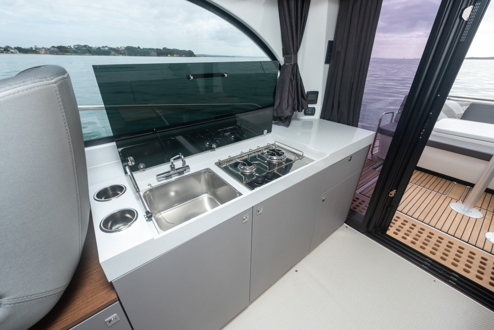 Beneteau Antares 11 8