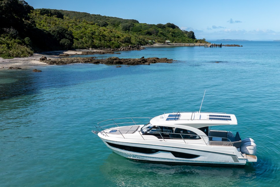 Beneteau Antares 11 First Photo