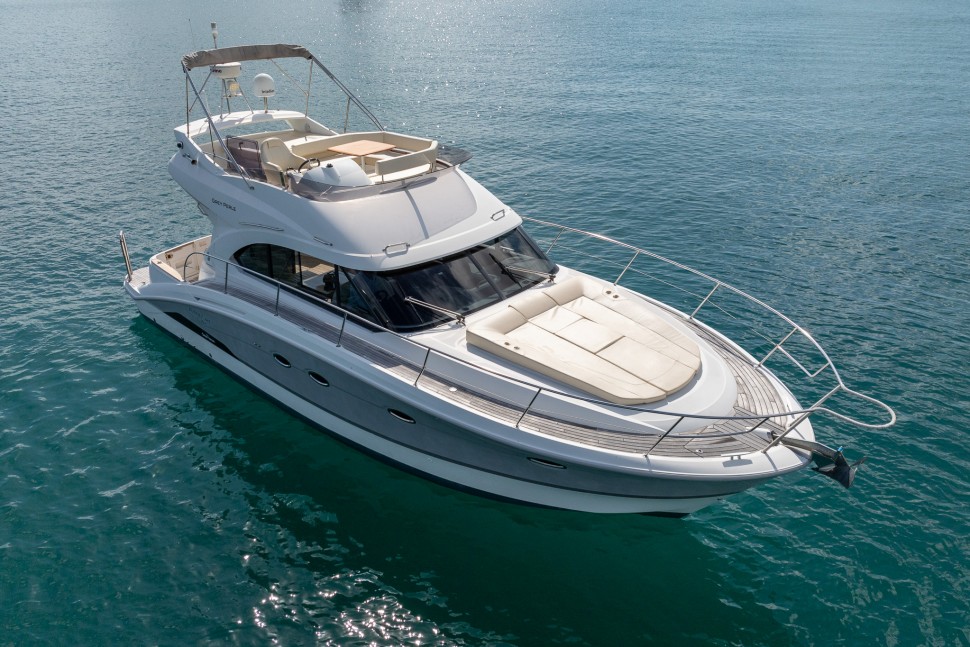 Beneteau Antares 42 05