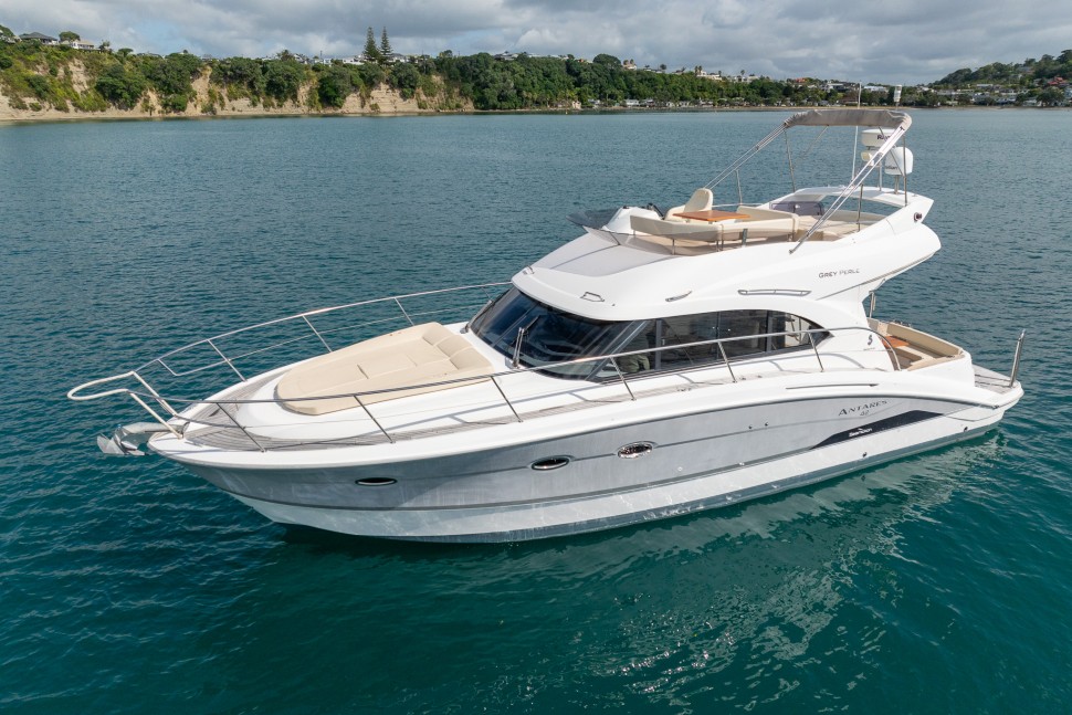 Beneteau Antares 42 07