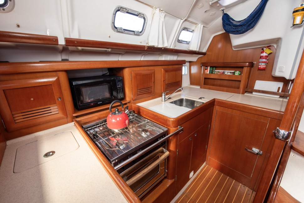 Beneteau Clipper 423 15