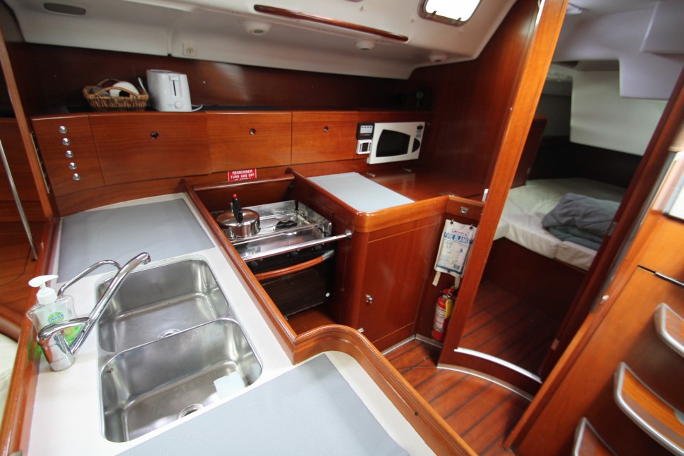 Beneteau First 47.7 12 Galley stbd guest cabin