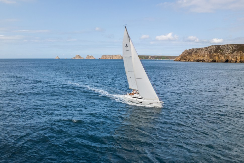 Beneteau Oceanis 37.1 1