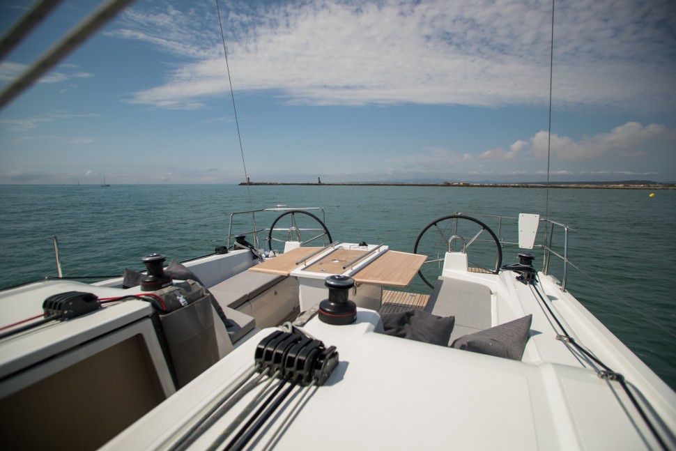 Beneteau Oceanis 40.1 13