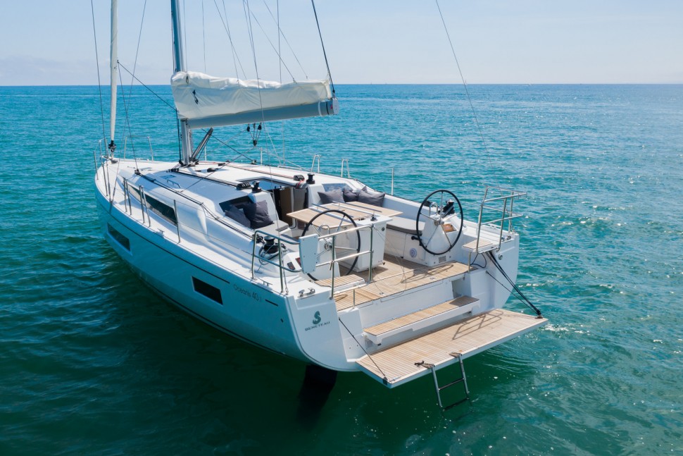 Beneteau Oceanis 41.1 11