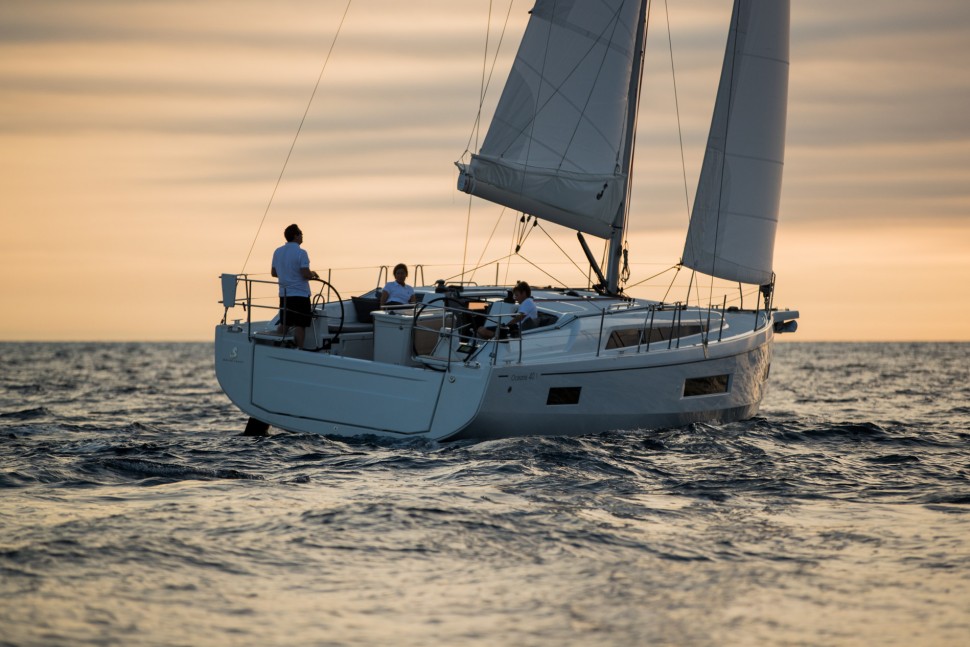 Beneteau Oceanis 41.1 5