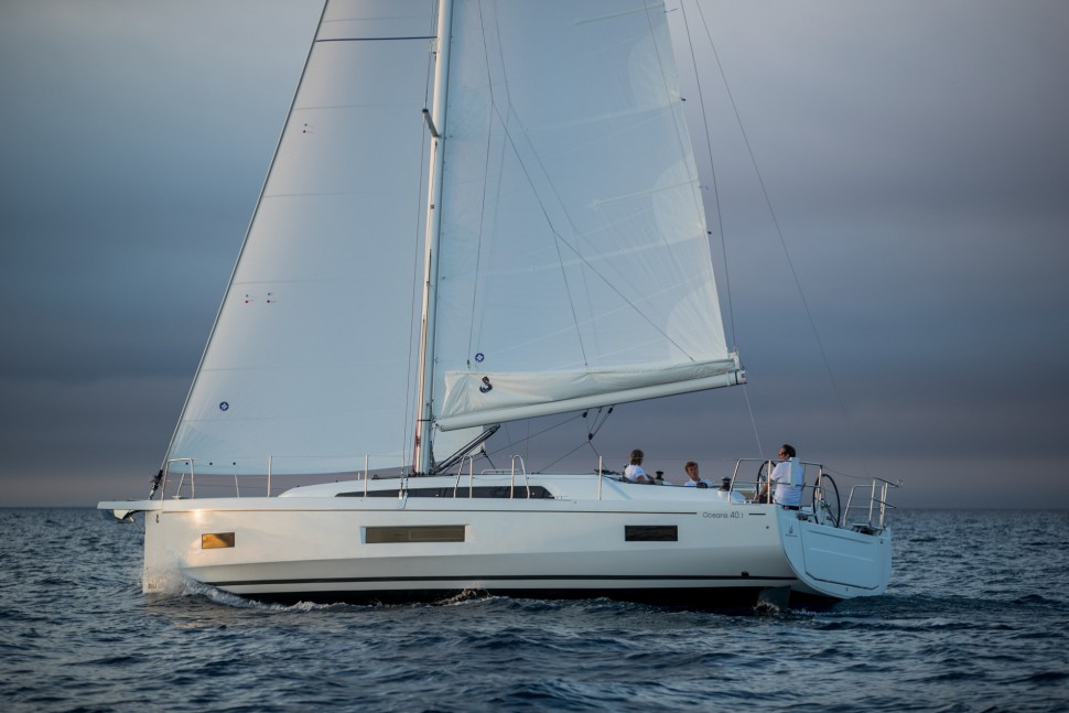 Beneteau Oceanis 41.1 6