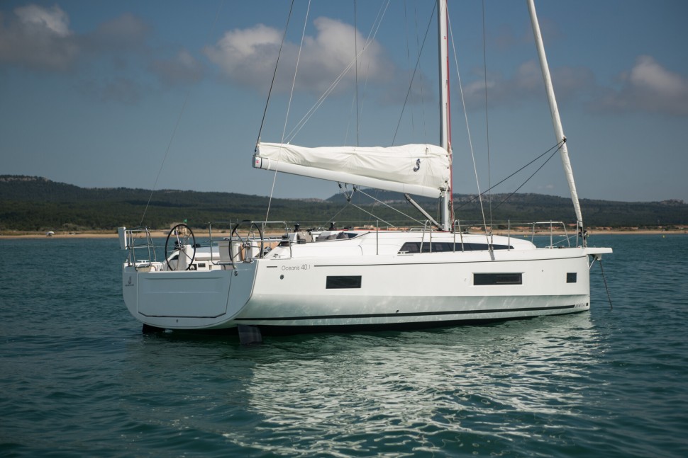 Beneteau Oceanis 41.1 9